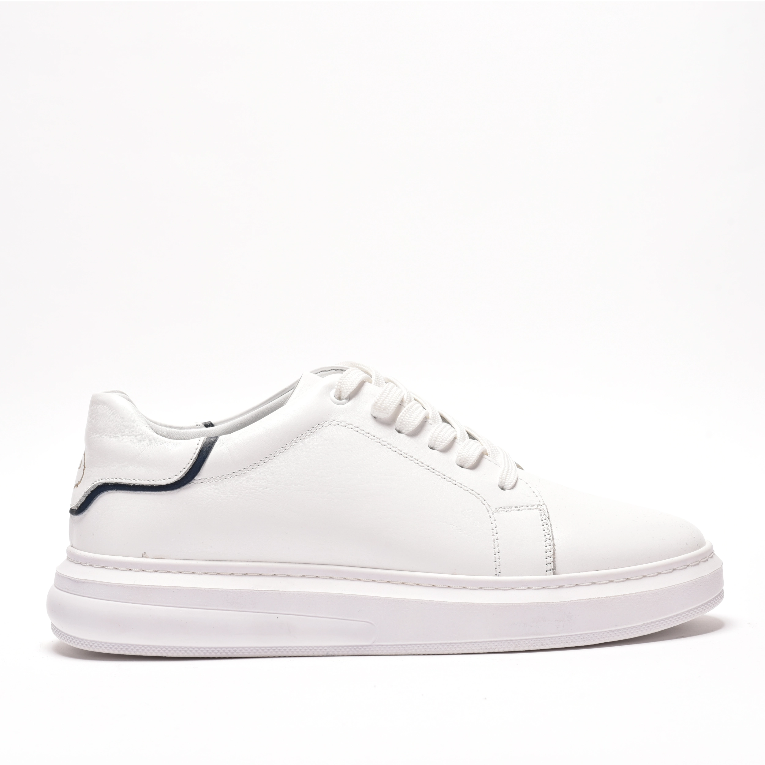 Pantofi sport barbati din piele naturala alba 175