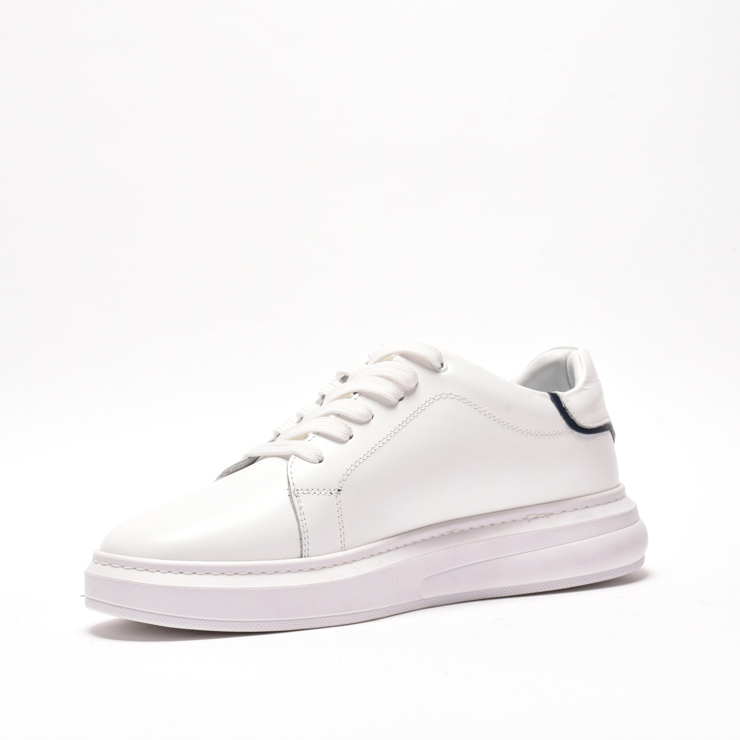 Pantofi sport barbati din piele naturala alba 175