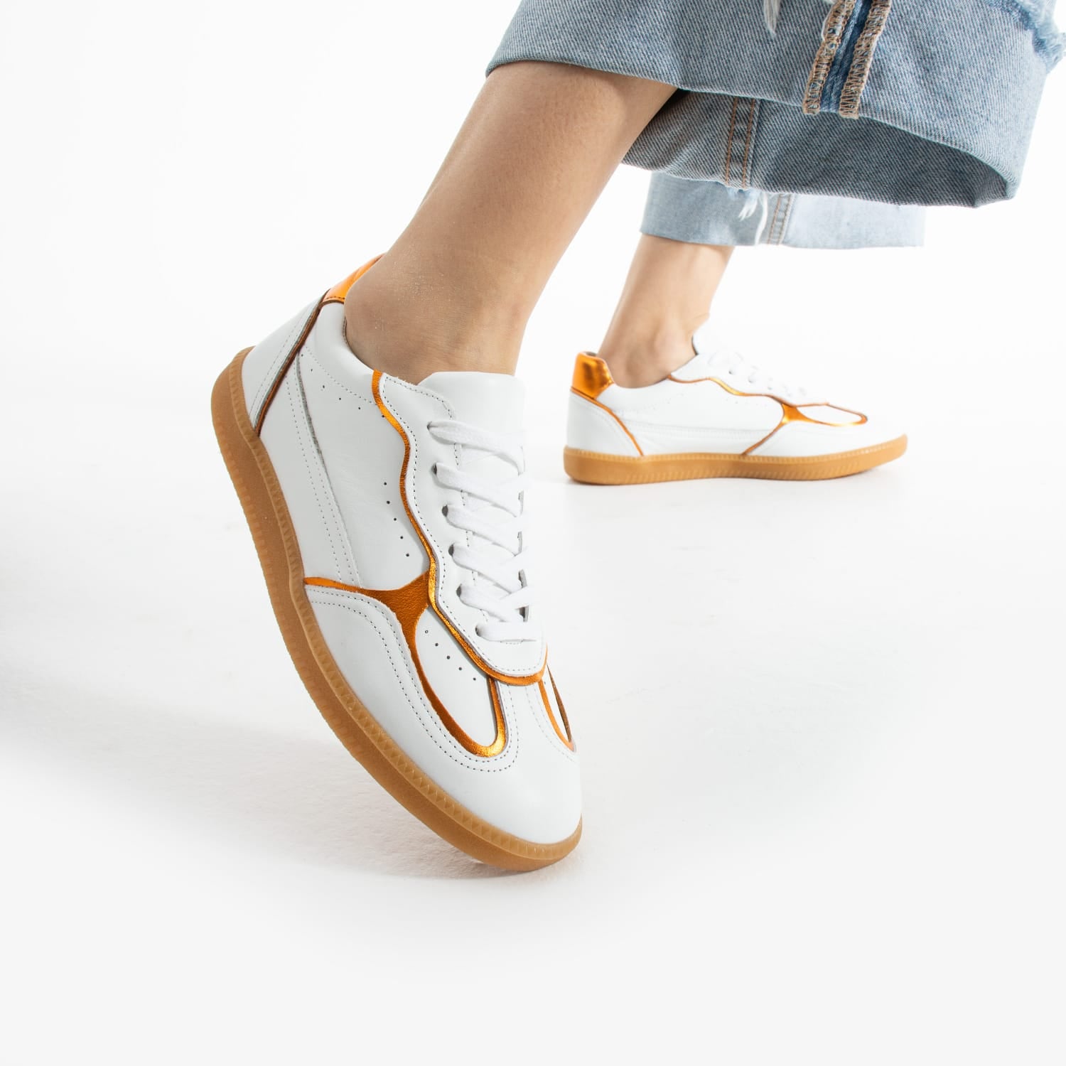 Sneakers dama cu talpa subtire din piele naturala alba portocalie ZF5