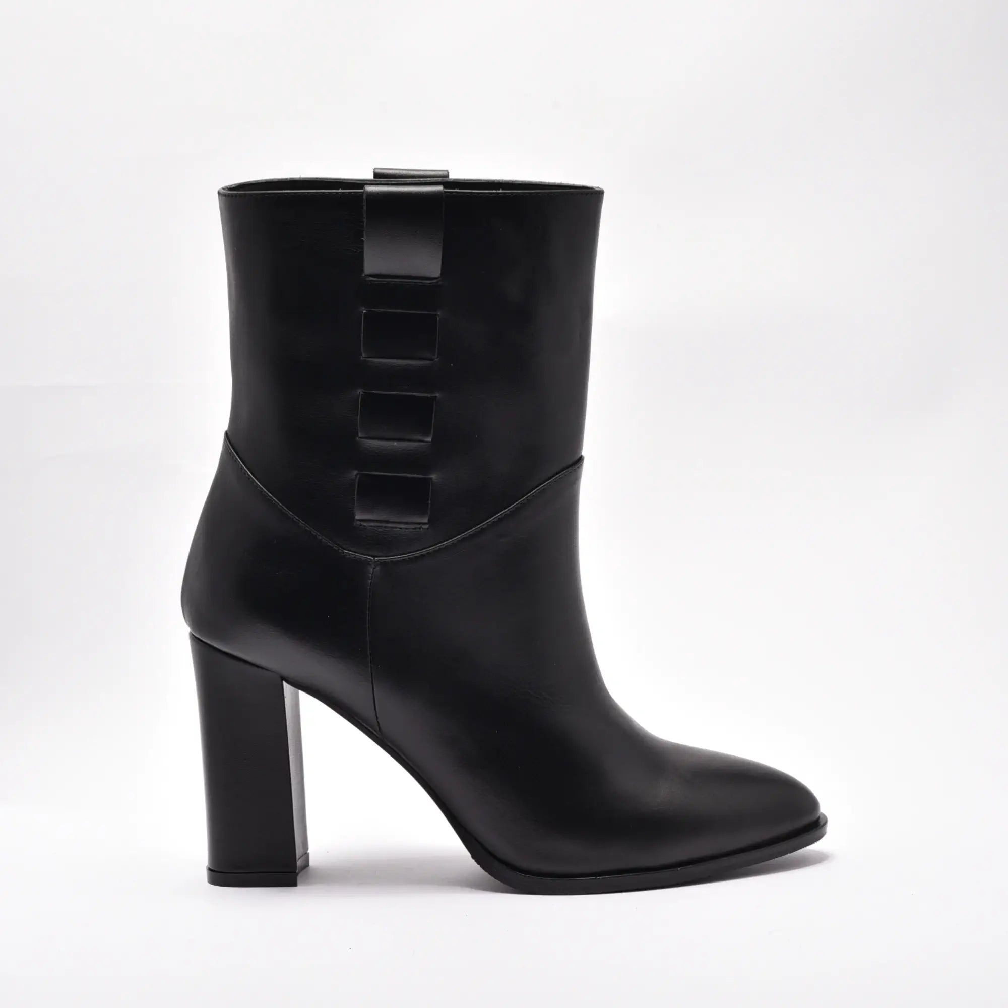 Botine dama din piele naturala neagra, varf semi ascutit, toc patrat