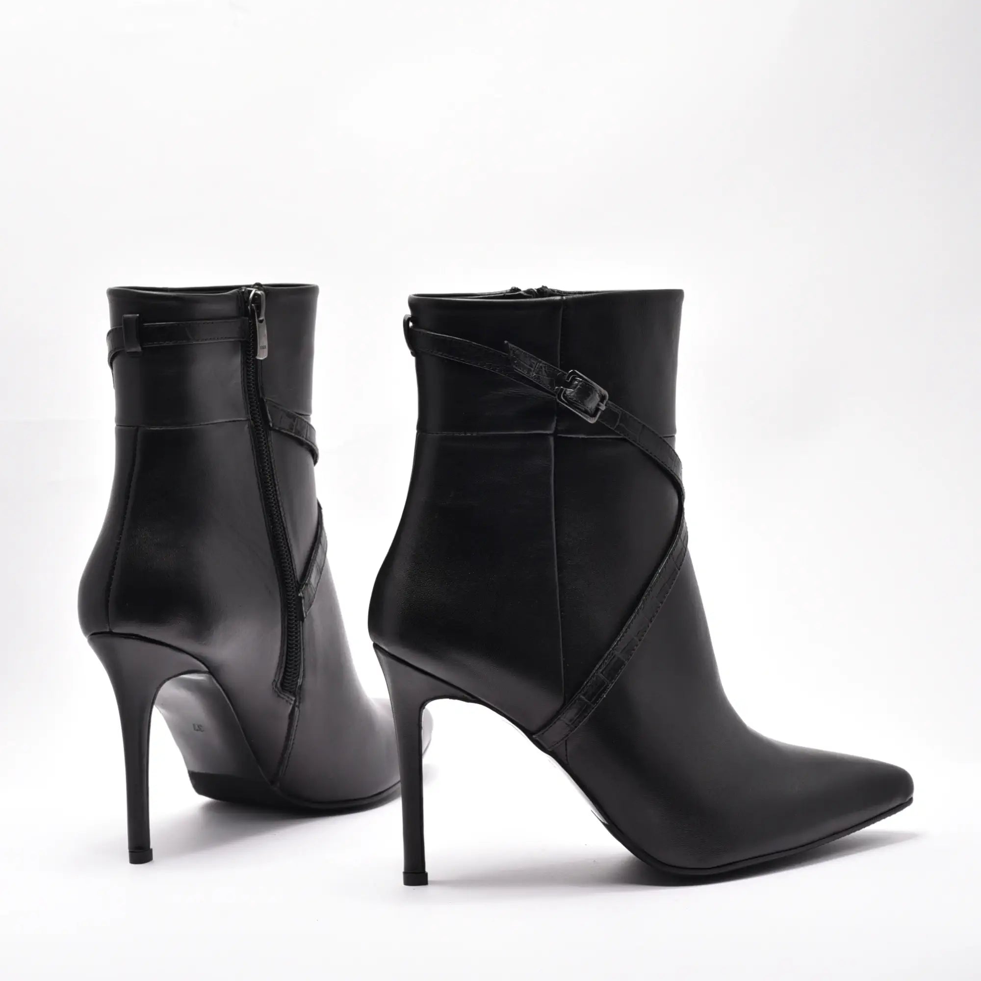 Botine dama din piele naturala toc subtire negre Nesa