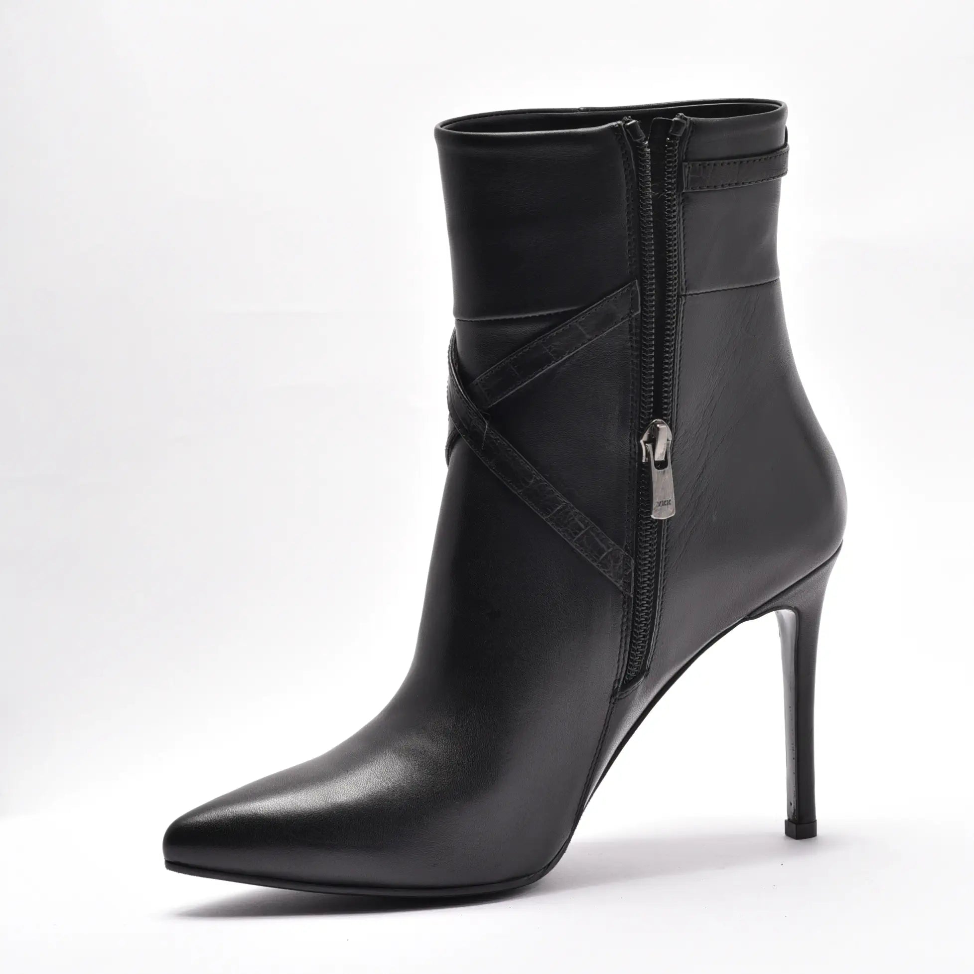 Botine dama din piele naturala toc subtire negre Nesa