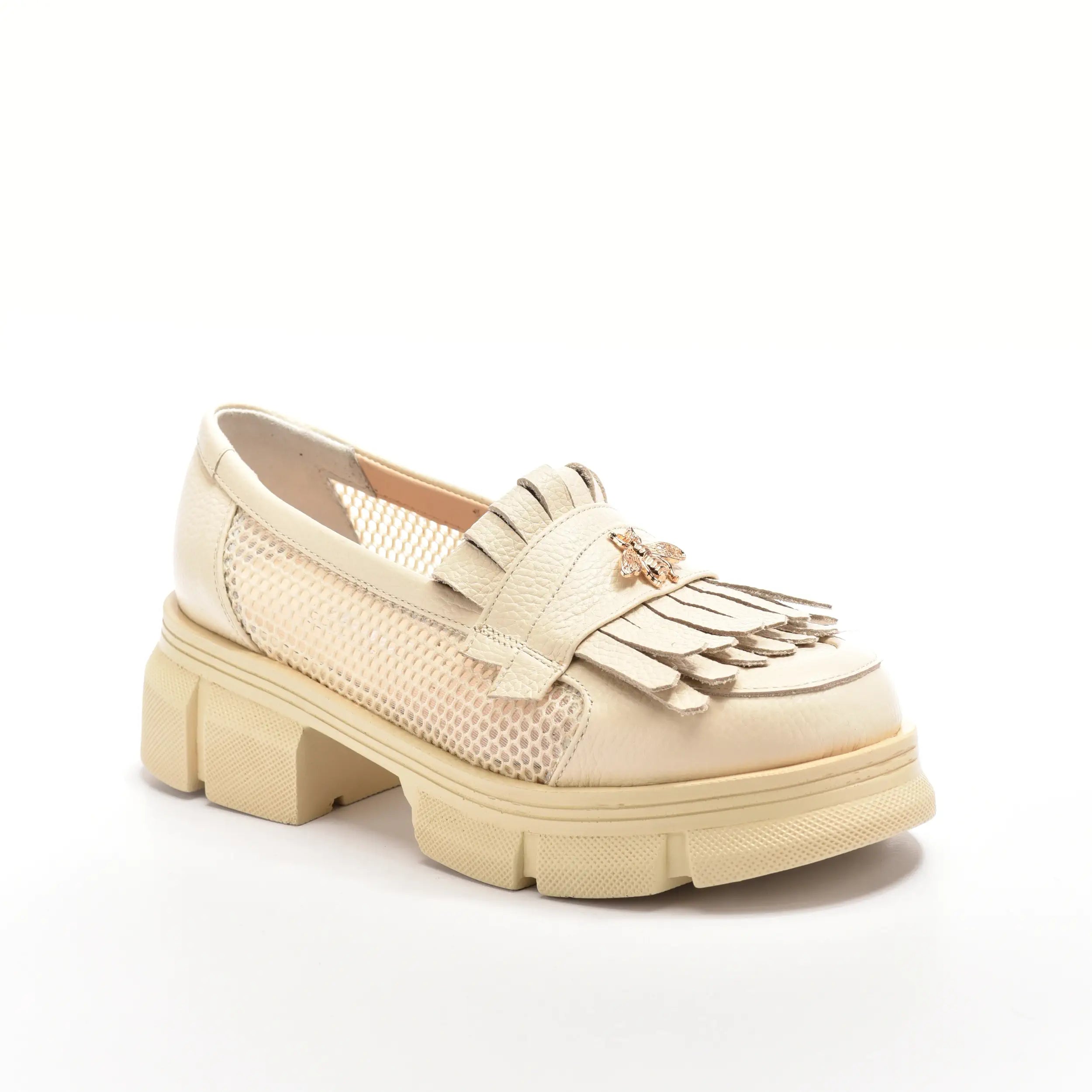 Pantofi casual de dama, loafers vara bej din piele bizon, cu franjuri si plasa