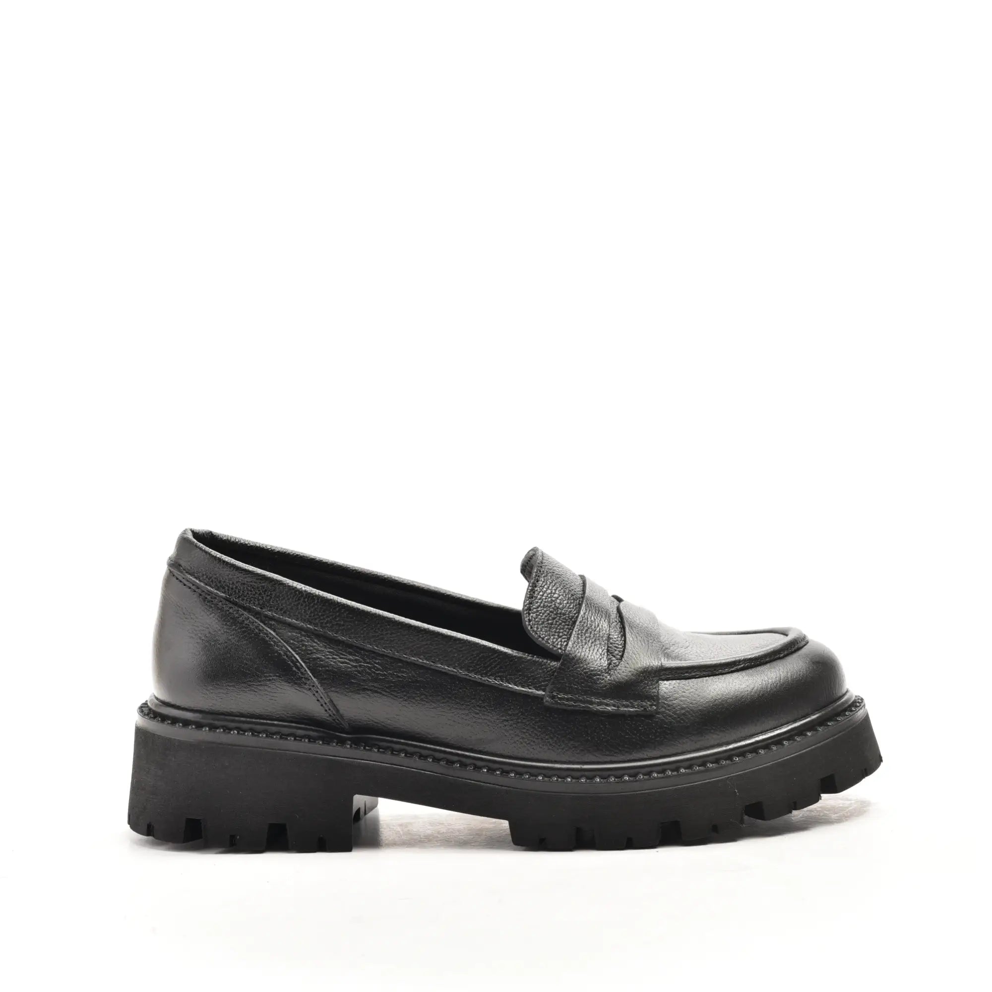 Pantofi dama Umme, loafers clasici, negre din piele