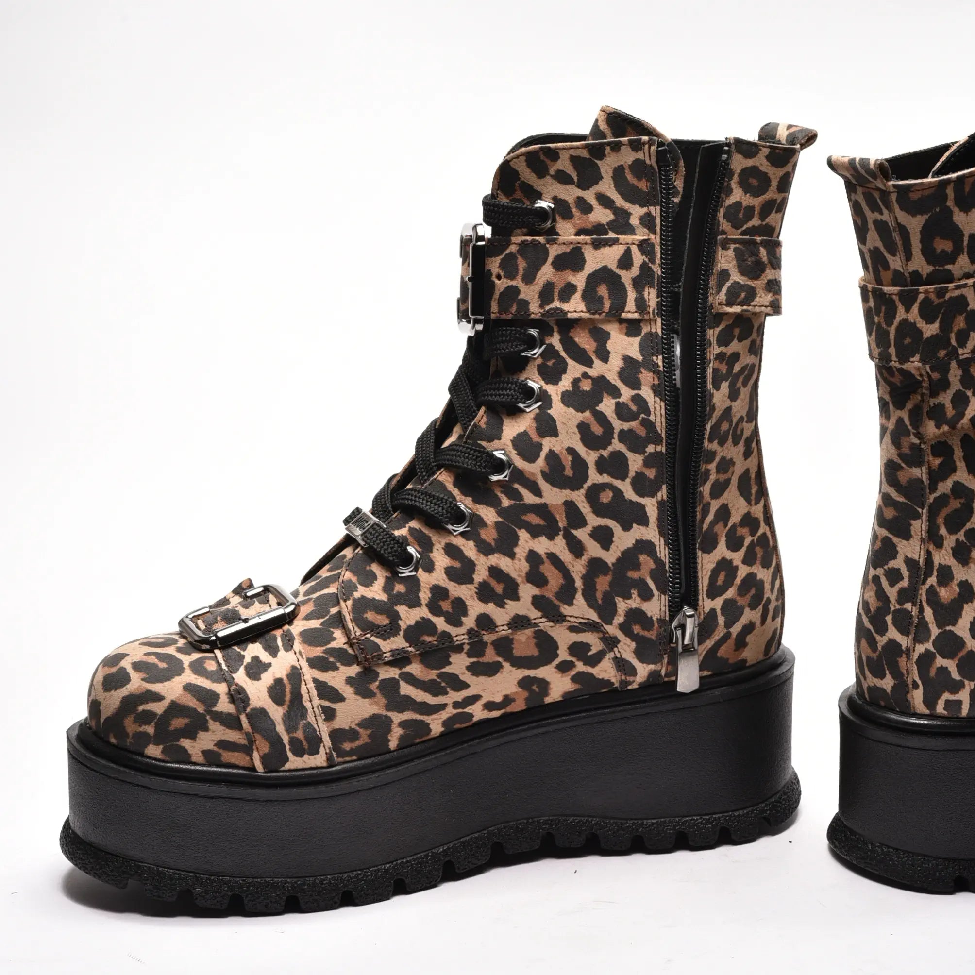 Ghete cu doua catarame, cu sireturi si fermoar, din piele naturala print, Lidia