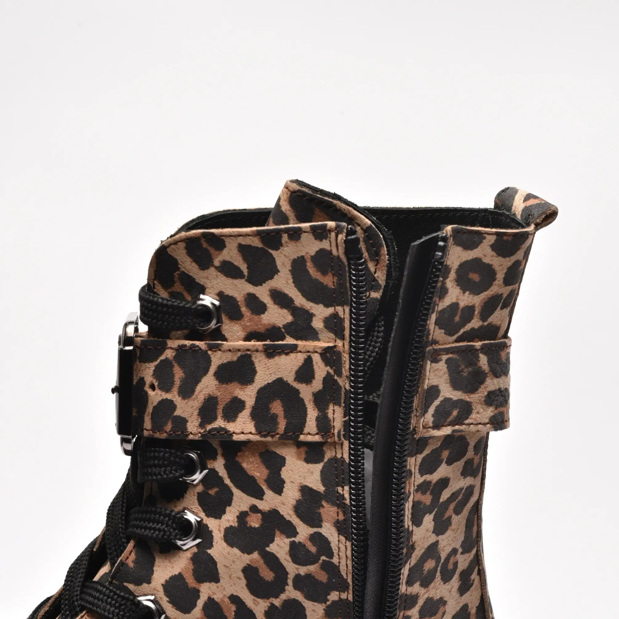 Ghete cu doua catarame, cu sireturi si fermoar, din piele naturala print, Lidia