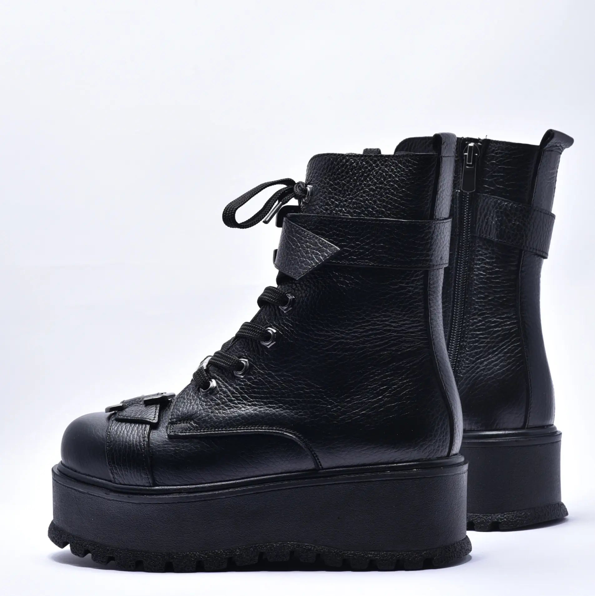 Ghete cu doua catarame, cu sireturi fermoar, din piele naturala neagra, Lidia