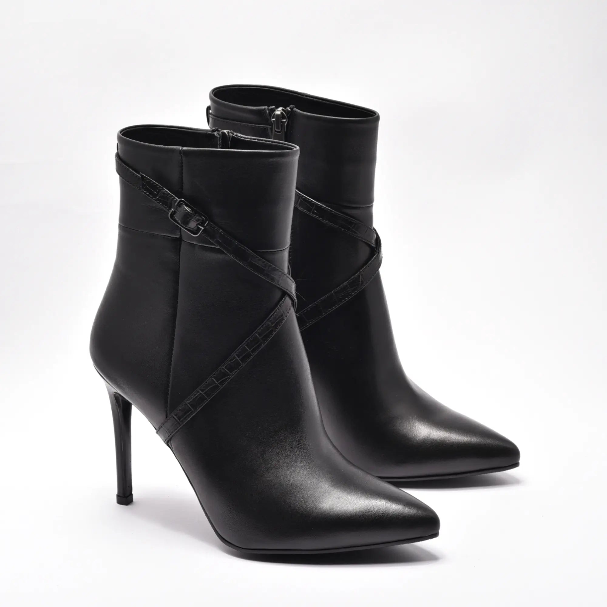 Botine dama din piele naturala toc subtire negre Nesa