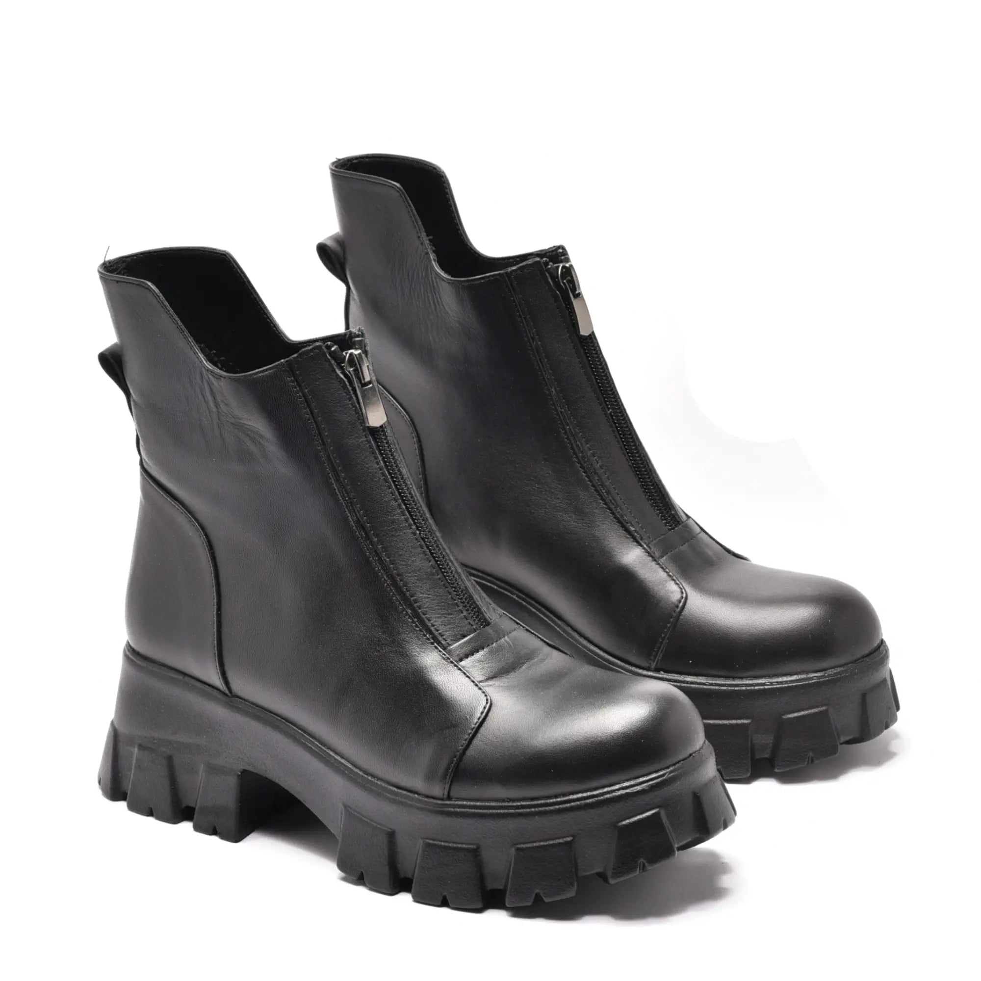 Ghete scurte cu fermoar in mijloc, talpa groasa, piele naturala neagra