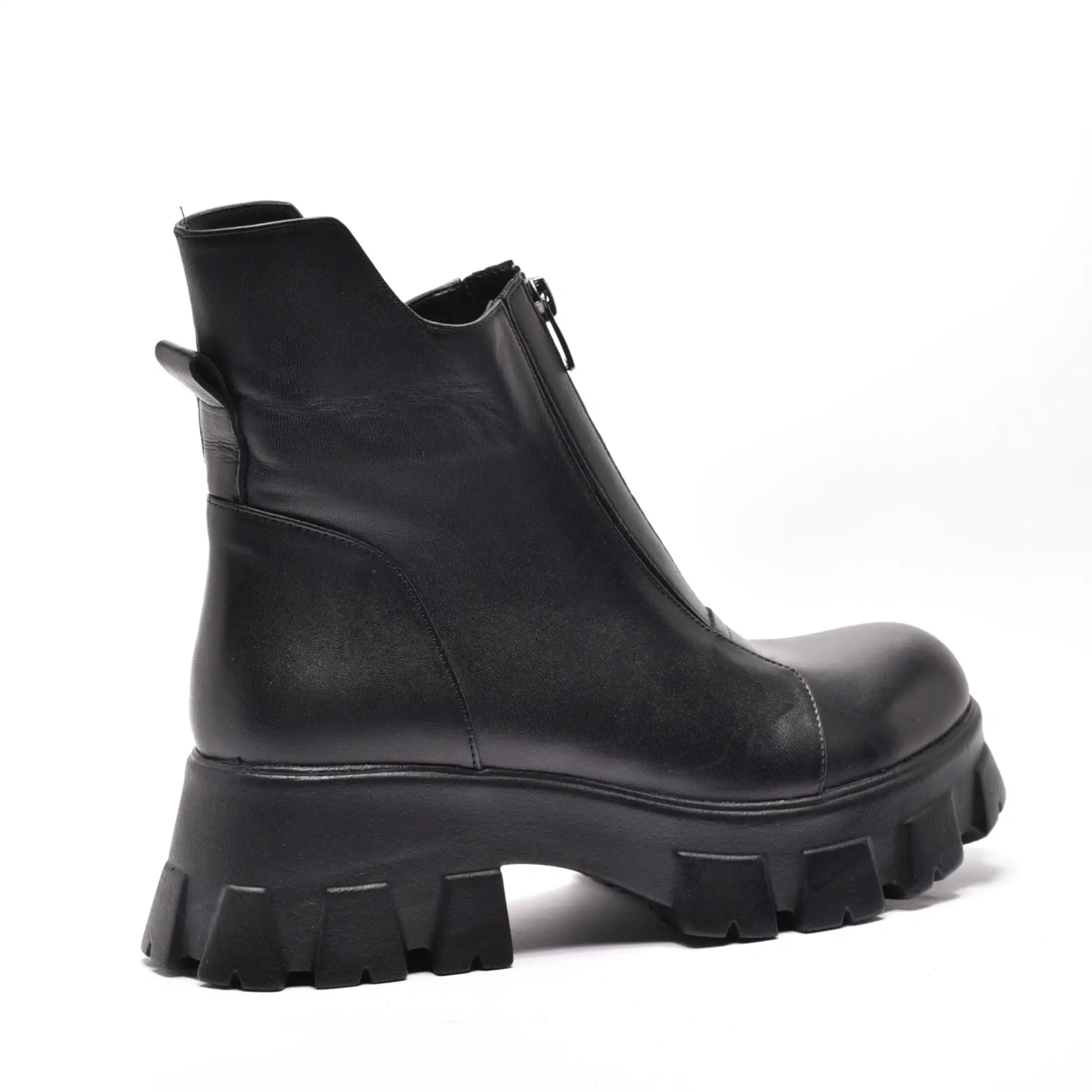 Ghete scurte cu fermoar in mijloc, talpa groasa, piele naturala neagra