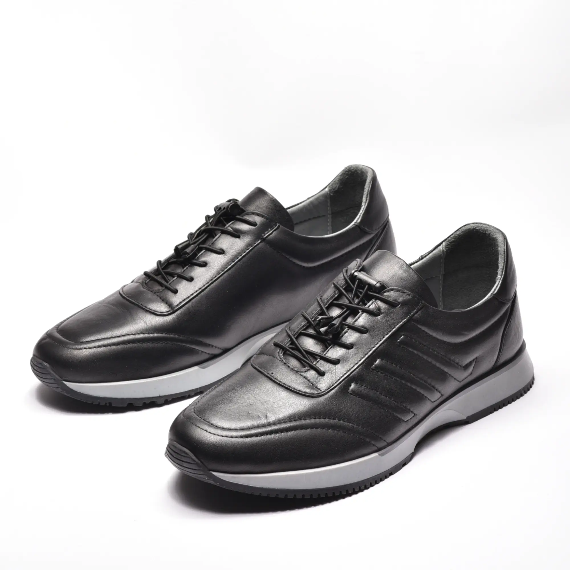 Pantofi casual sport de barbati din piele neagra cu talpa gri